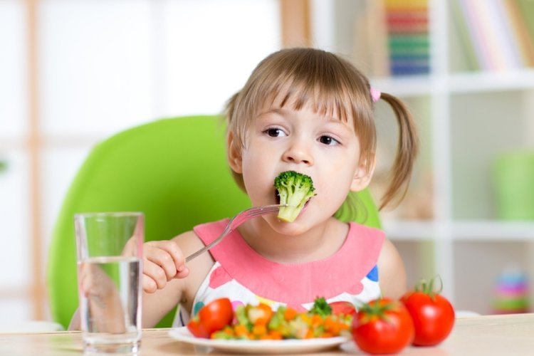 Cách bảo vệ con khoẻ mạnh khi giao mùa Cách bảo vệ con khoẻ mạnh khi giao mùa