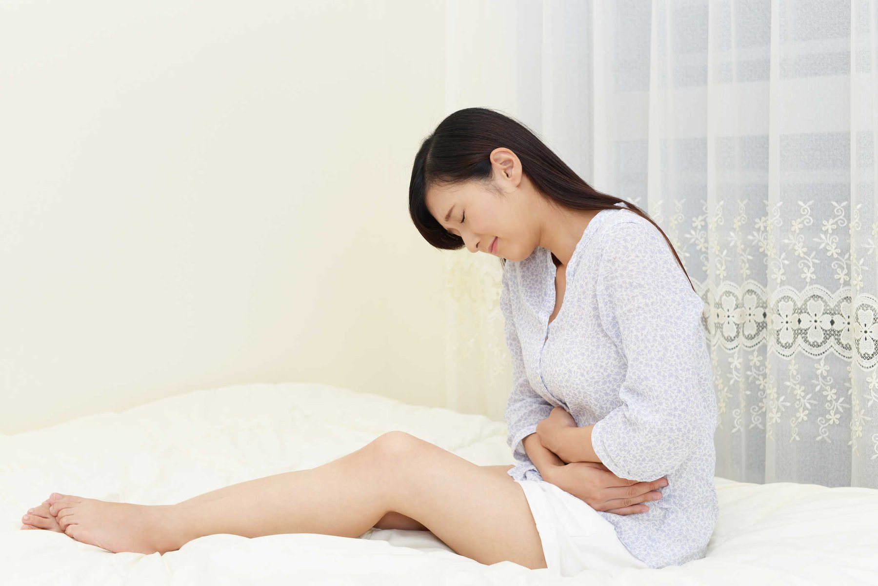 Những dấu hiệu phát hiện ung thư buồng trứng bạn nên biết