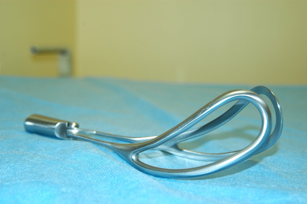 Kỹ thuật đặt Forceps là gì? Lưu ý dành cho sản phụ sau sinh bằng Forceps