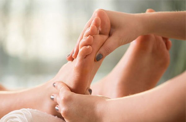Các phương pháp và kỹ thuật massage khi chuyển dạ