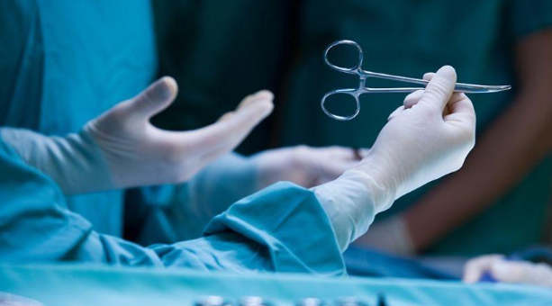 U vú lành tính: Nguyên nhân, triệu chứng, chẩn đoán, cách điều trị và một số lưu ý