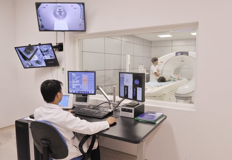 Ngoài ung thư, PET/CT còn có vai trò lớn trong việc chẩn đoán và điều trị các bệnh lý nguy hiểm khác như tim mạch, thần kinh…