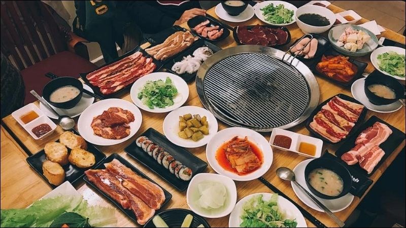 Ngộ độc thực phẩm uống thuốc gì và lưu ý về chế độ ăn trong dịp lễ