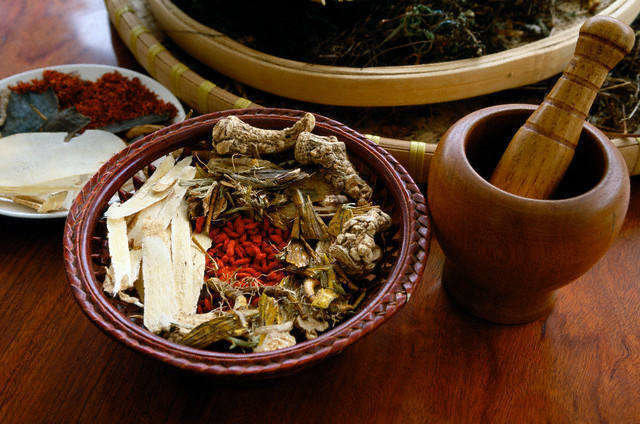 Cách sử dụng thuốc y học cổ truyền - Tuổi Trẻ Online