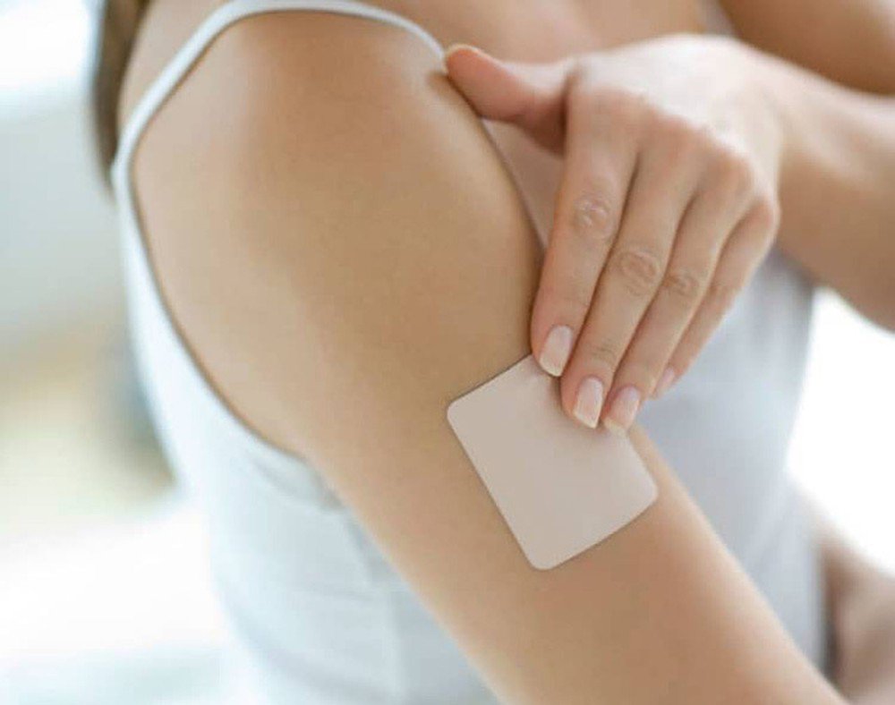 Cách sử dụng miếng dán tránh thai Cách sử dụng miếng dán tránh thai
