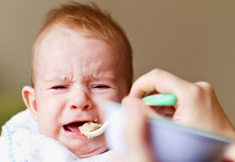 Triệu chứng và cách phòng tránh chướng bụng đầy hơi cho trẻ