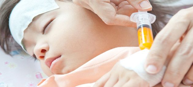 Triệu chứng và cách điều trị trẻ bị nhiễm trùng huyết