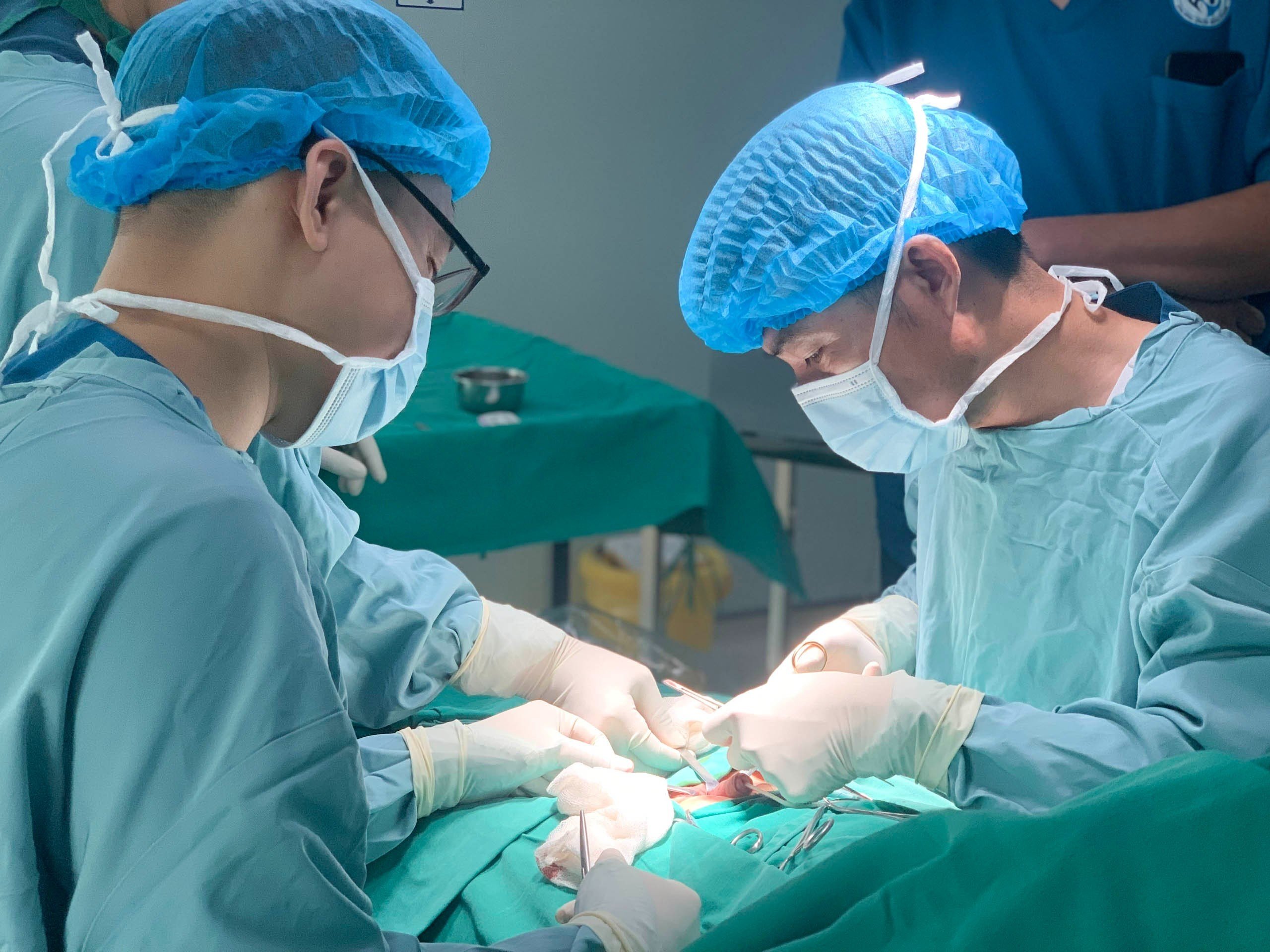 Phương pháp phẫu thuật lún dương vật ở trẻ sơ sinh Phương pháp phẫu thuật lún dương vật ở trẻ sơ sinh