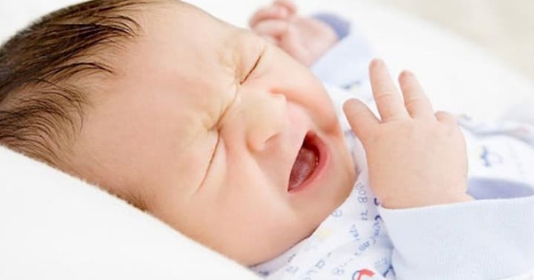 Dấu hiệu và cách chữa trị cho trẻ sinh non bị mềm sụn thanh quản